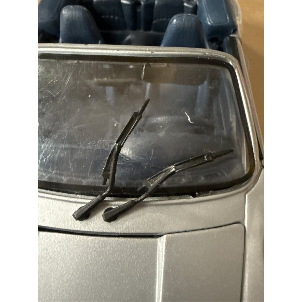 Vintage 1994 Maisto PORSCHE 911 CARRERA CABRIOLET 1:18 Diecast Model Grey Silver - Picture 6 of 16